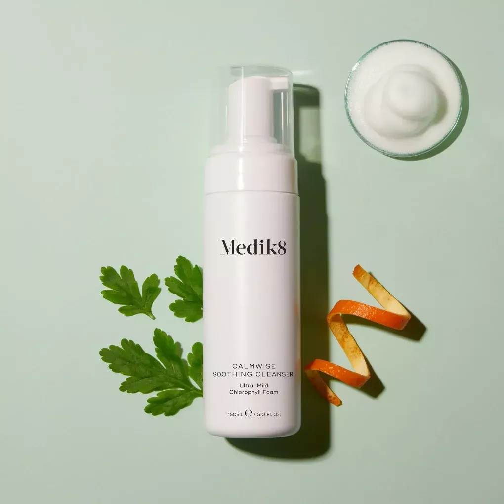 CALMWISE™ SOOTHING CLEANSER - 2 - Medik8