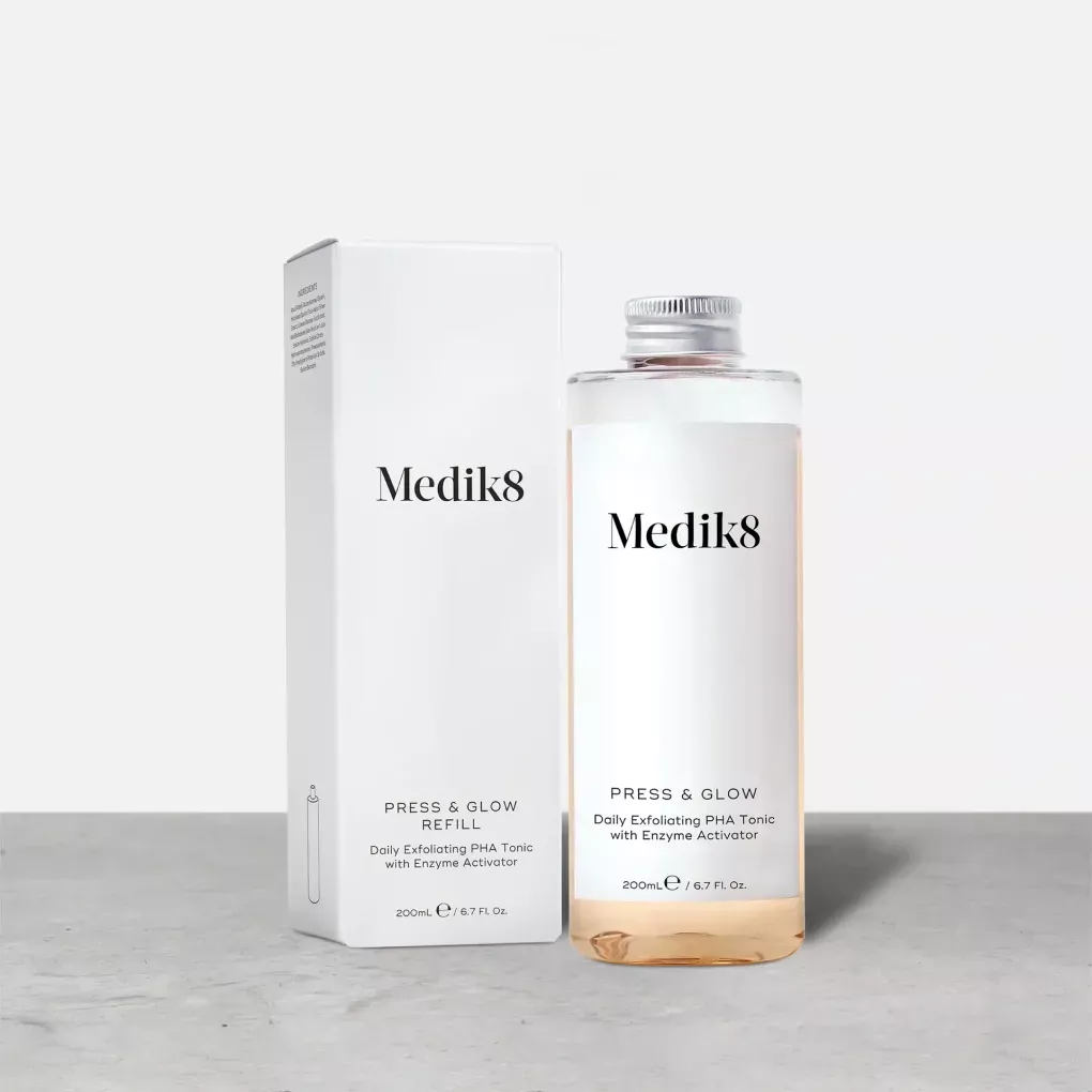 PRESS & GLOW™ - 4 - Medik8